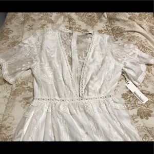White lace deep V plunge lace maxi romper NWT